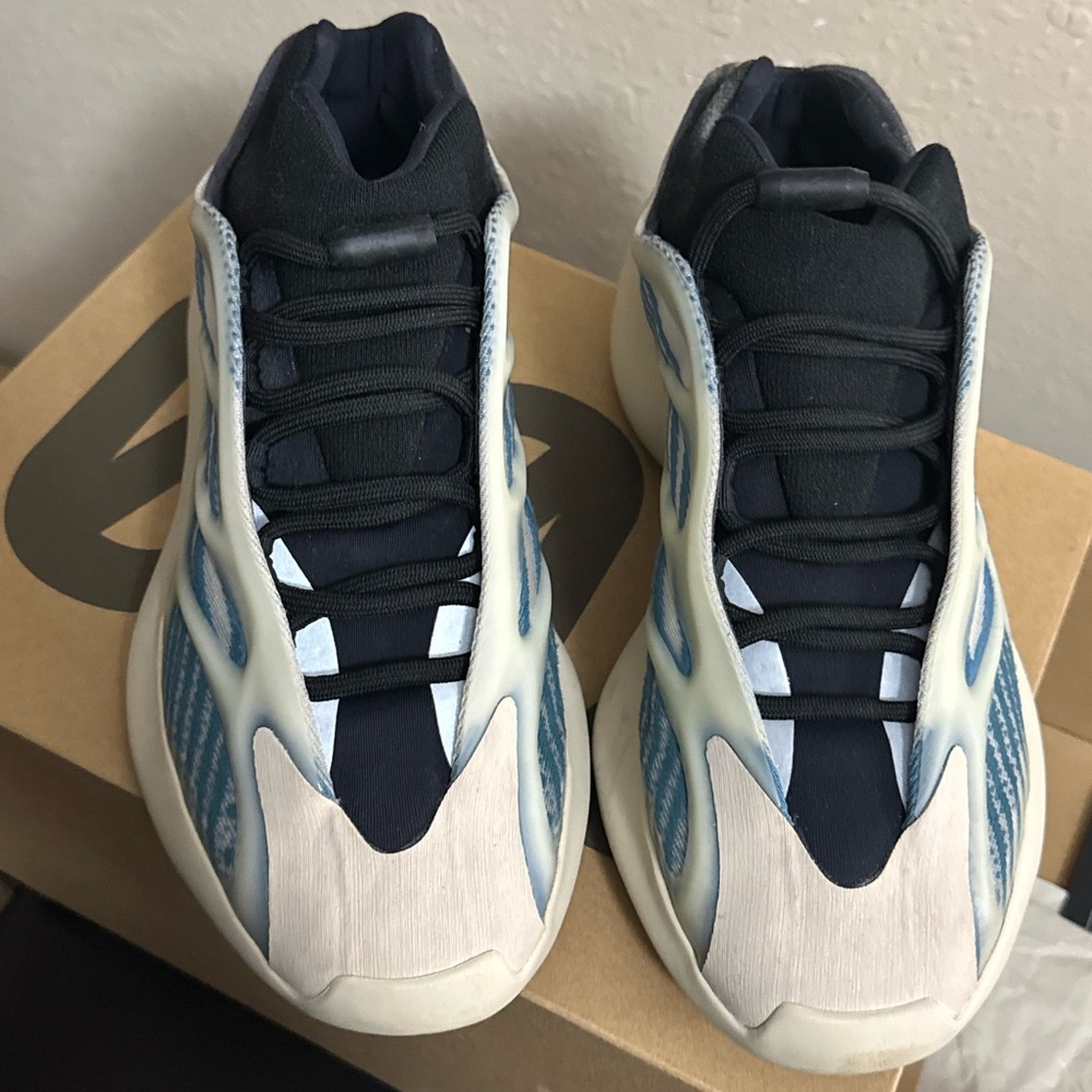 2021 Yeezy 700 V3 'Kyanite